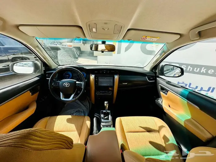 تويوتا فورتشنر VX 2022 15