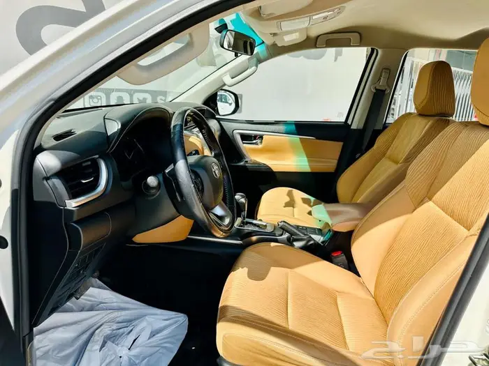 تويوتا فورتشنر VX 2022 14