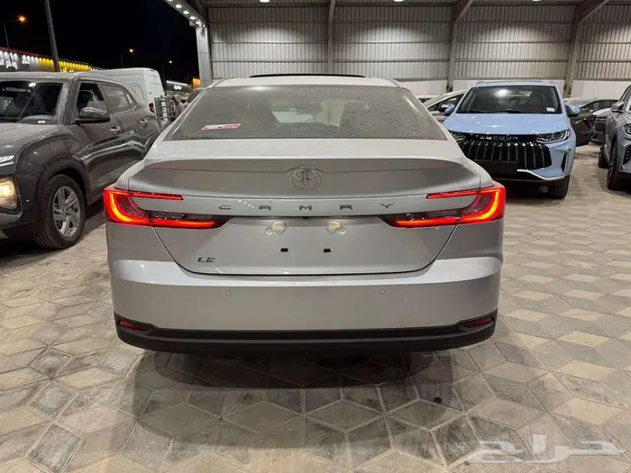 تويوتا كامري LE نص فل 2025 ( اقل الاسعار ) 6