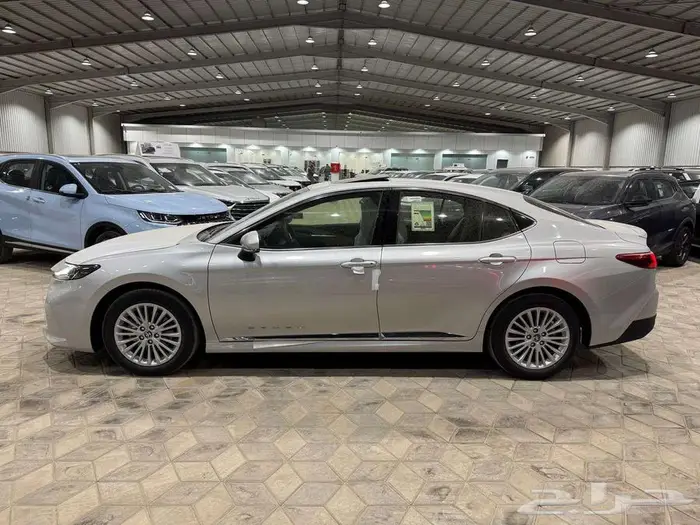 تويوتا كامري LE نص فل 2025 ( اقل الاسعار ) 7