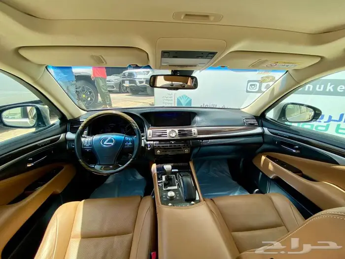 لكزس IS 450 موديل 2016 - هايبرد 7