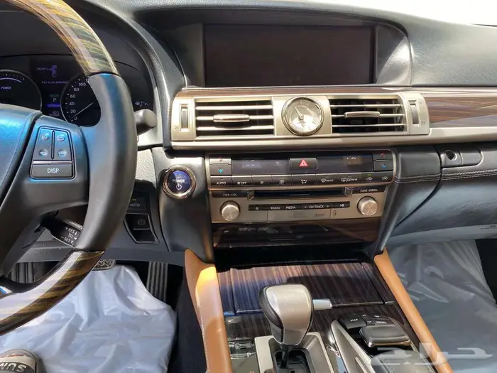 لكزس IS 450 موديل 2016 - هايبرد 9