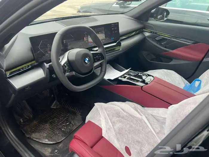 BMW 520i 2025 استلام فوري سعر مميز 12