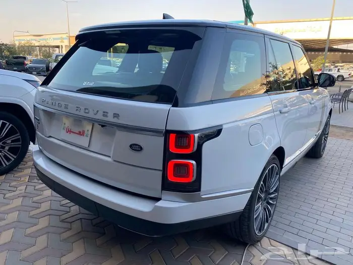رنج روفر اوتوبيغرافي موديل2021 عداد 104 الف كم 3
