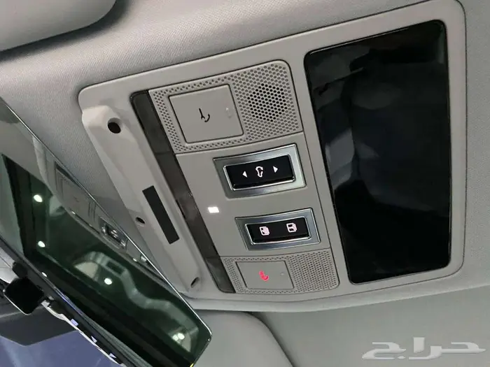 لاند روفر دفندر 2025 ازرق فاتح 6 سلندر سعودي ماشيه 21000كم 22