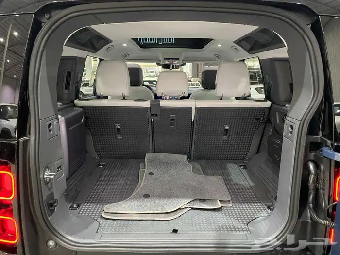 لاند روفر دفندر 2025 ازرق فاتح 6 سلندر سعودي ماشيه 21000كم 32