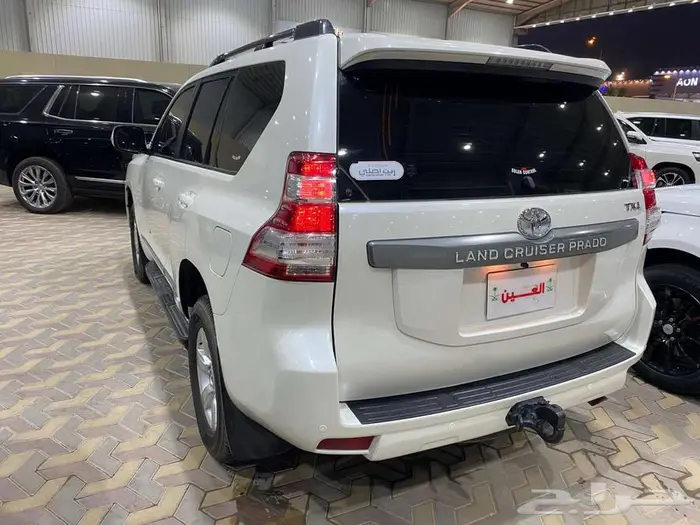 تويوتا برادو موديل 2015 عداد 178 الف كم 3