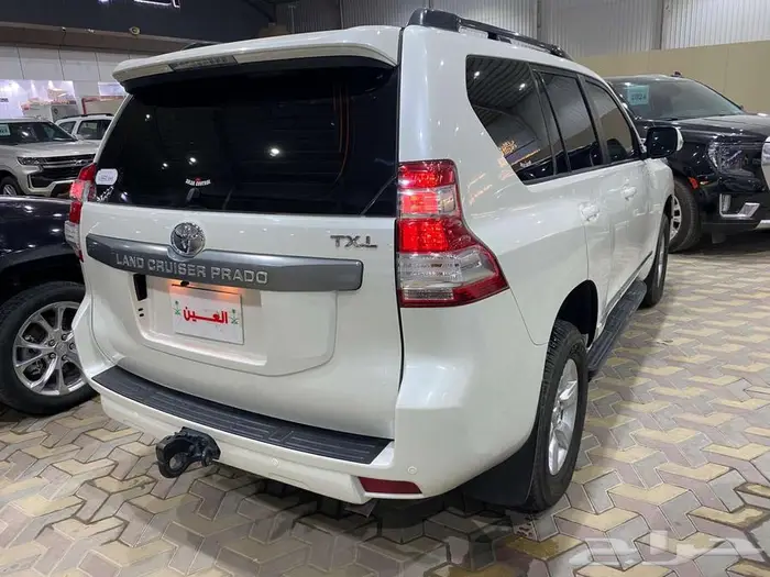 تويوتا برادو موديل 2015 عداد 178 الف كم 5