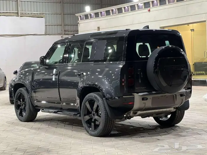 لاند روفر ديفندر فل كامل 6 سلندر 2025 خليجي 7