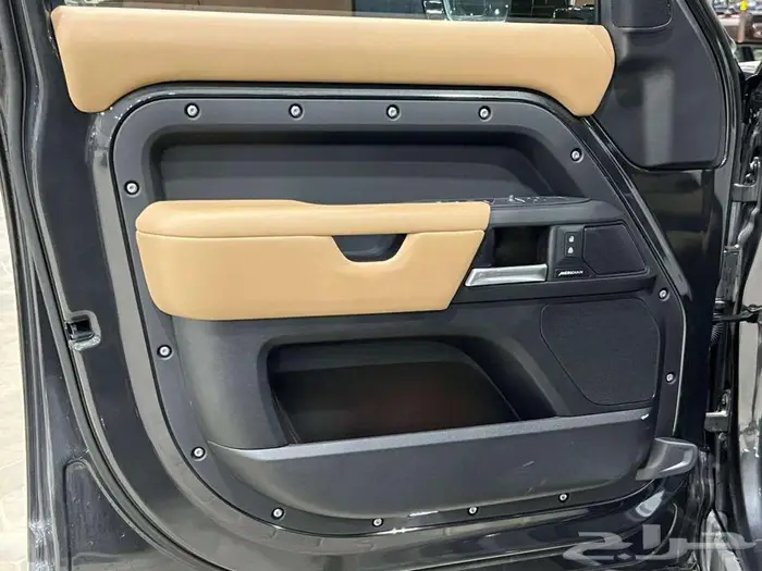 لاند روفر ديفندر فل كامل 6 سلندر 2025 خليجي 25