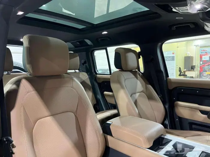 لاند روفر ديفندر فل كامل 6 سلندر 2025 خليجي 19