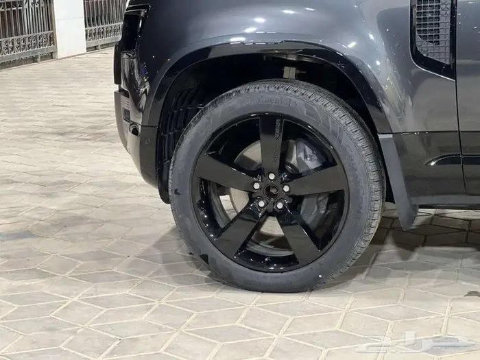 لاند روفر ديفندر فل كامل 6 سلندر 2025 خليجي 8