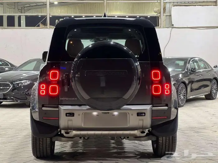 لاند روفر ديفندر فل كامل 6 سلندر 2025 خليجي 6