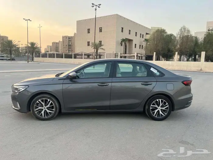 جيلي اميجراند 2023 7