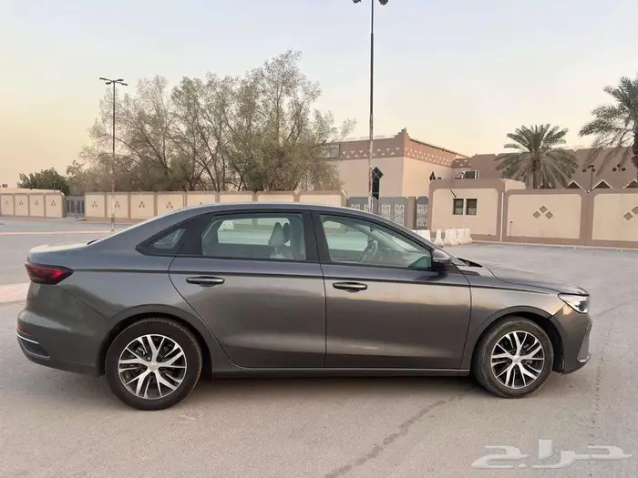 جيلي اميجراند 2023 15