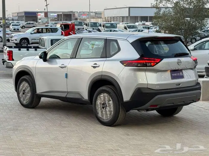 نيسان اكس تريل 2026 بعدة ألوان 5   7 مقاعد ( 4x4 - 4x2 ) . 5
