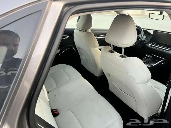 جيلي اميجراند 2023 4