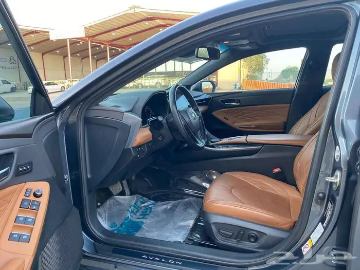 تويوتا افالون بريميوم 2019 6