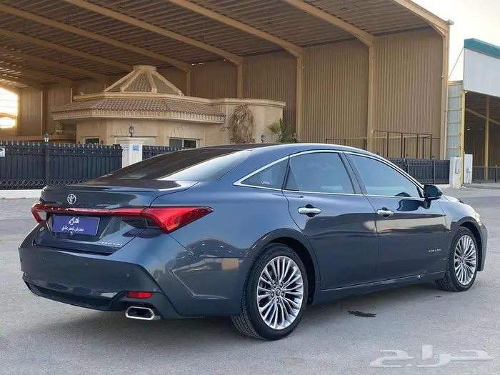 تويوتا افالون بريميوم 2019 3