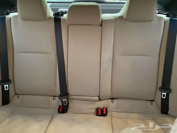 كامري ستاندر 2025 (اصفار) بصمه شاشه كاميرا 4 سلندر 18