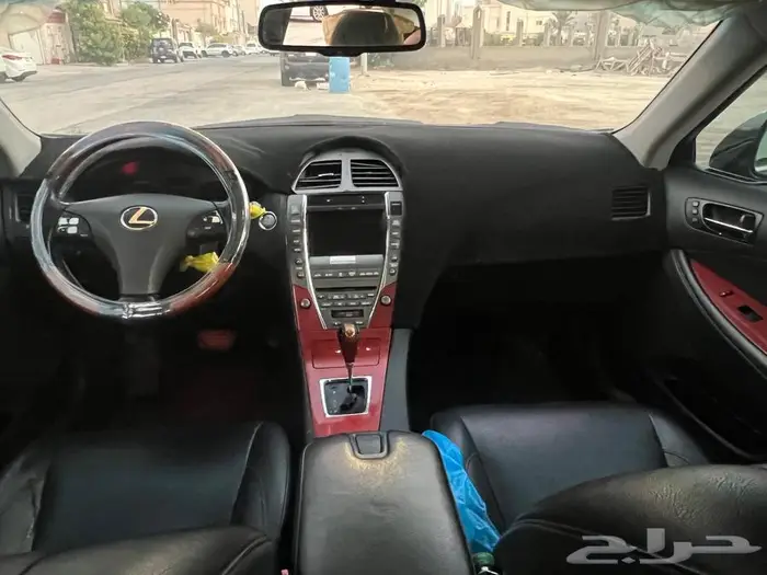 للبيع لكزس ES 2007 وارد امريكا السيارة نظيفه بالقطيف 6