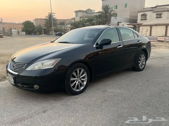 للبيع لكزس ES 2007 وارد امريكا السيارة نظيفه بالقطيف 0