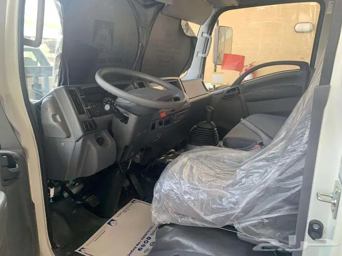 ايسوزو دينا 6 طن شاص 6.10 متر طويل موديل 2025 5