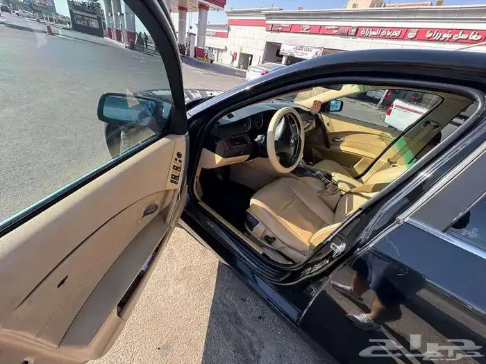 BMW523i 1