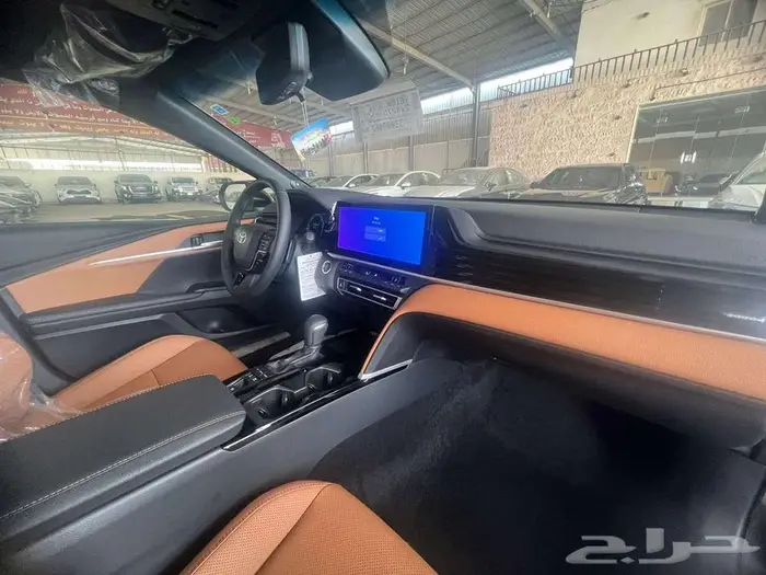 كامري لومير 2025 سعودي ابيض اصفار 11