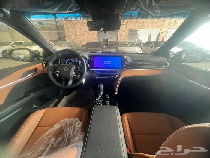 كامري لومير 2025 سعودي ابيض اصفار 7