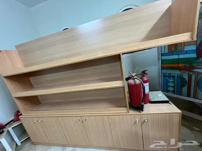 دولاب خشب كبير ونظيييف 1