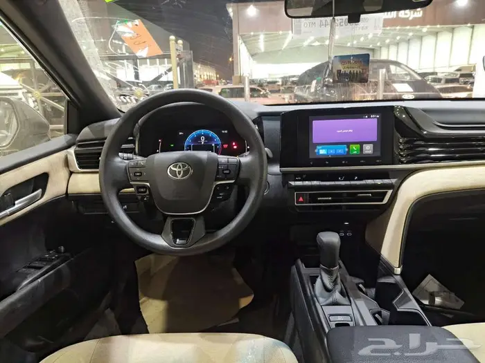 تويوتا كامري ( E-LE ) بنزين 2025 سعودي ( اقل سعر ) بطاقه 29