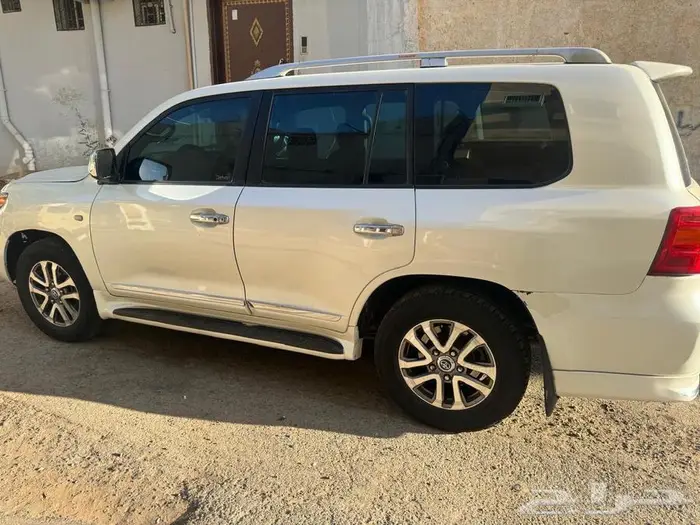 لاندكروزر موديل 2009 فل كامل 4