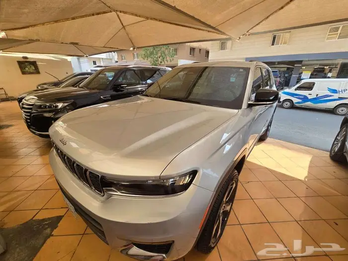 جيب جراند شيروكي موديل  2023 1