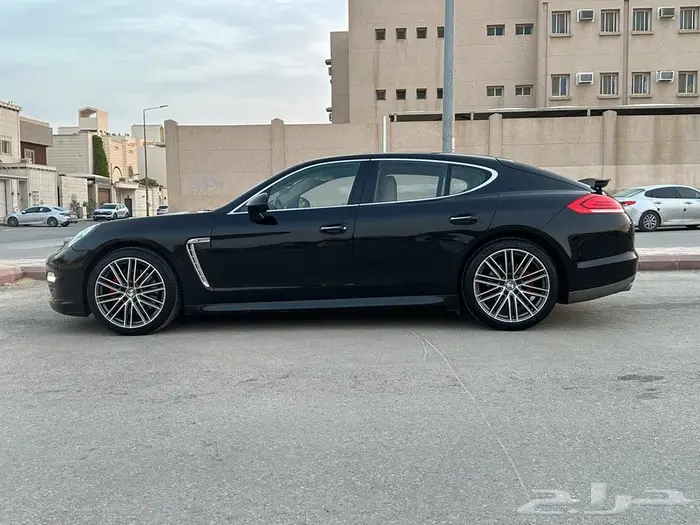 بورش بانميرا v8 عداد قليل 17