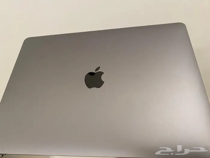 أبل ماك بوك أير  إم 1  13 بوصة  8 جيجا  256 2