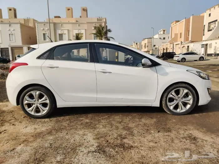 هيونداي هاتشباك I30 موديل 2015 0
