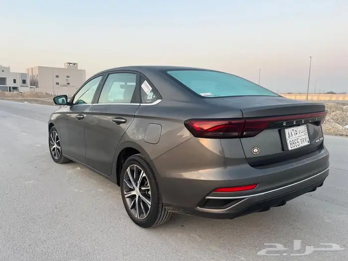 2023 جيلي أمجراند 5