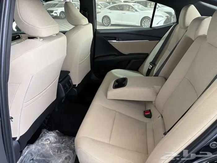 كامرى E سعودى 2025 صادر لوحات (اصفار) 4