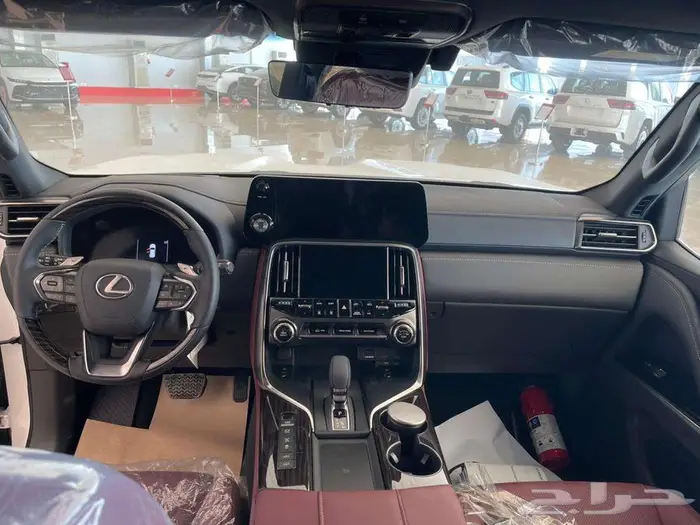 وارد اليحيى لكزس هايبرد بنزين LX700H BB رادار فل كامل 2025 7