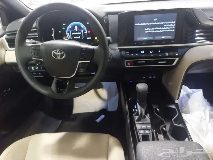 تويوتا كامري E PLUS هايبرد 2025 سعودي 5