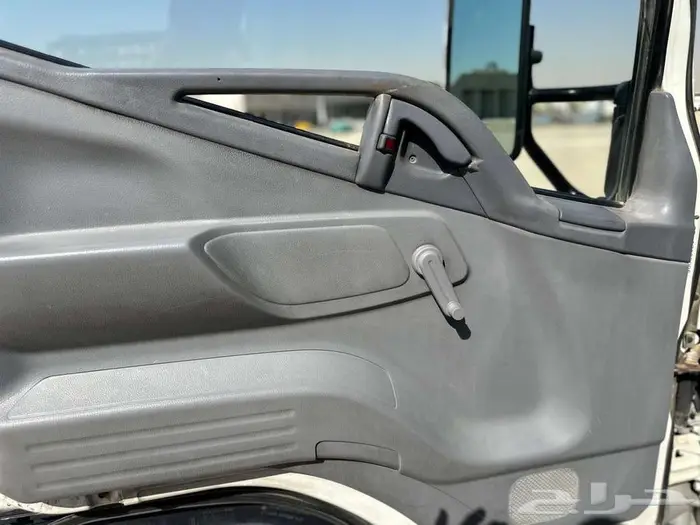 ميتسوبيشي كانتر 5 طن موديل 2007 12