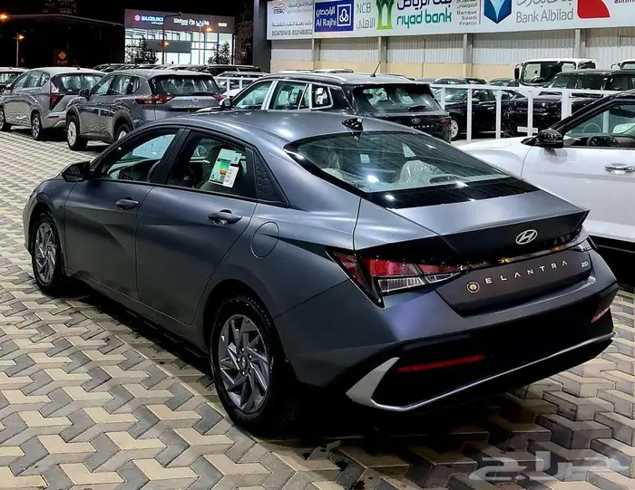 هونداي النترا 2.0 سمارت 2025 8