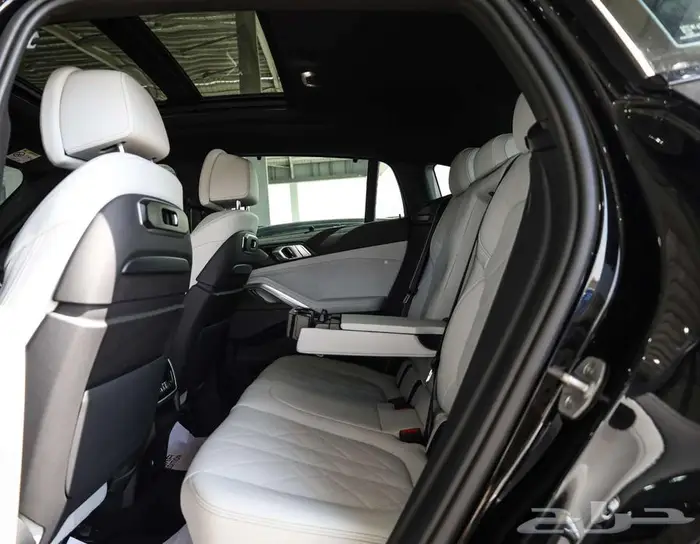 بي ام دبليو X6 xdrive 40 موديل 2025 عداد 34 الف كم 18