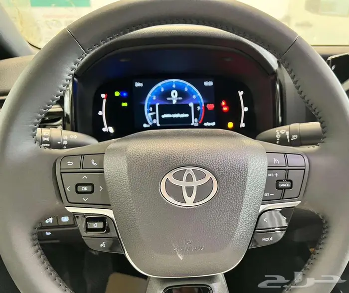 كامري LE بانوراما أبيض بنزين وهايبرد 2025 جميع الالوان 9