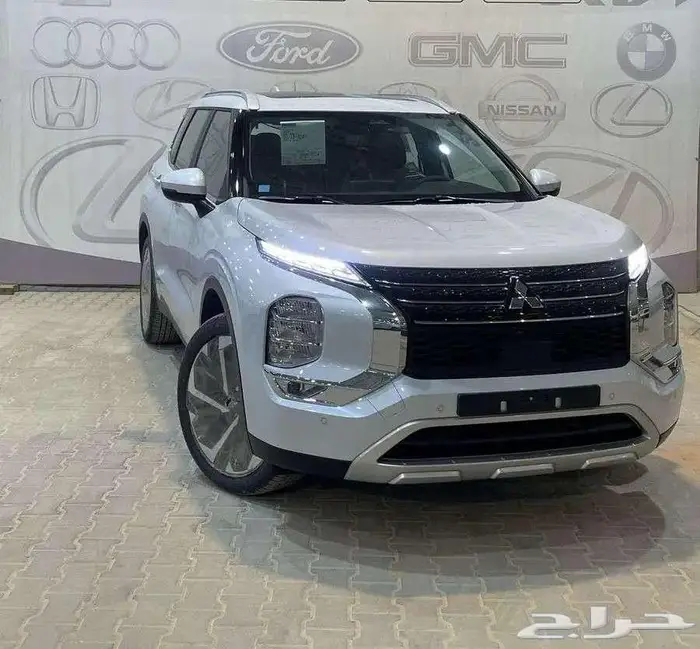 ميتسوبيشي - اوت لاندر - 2025 1