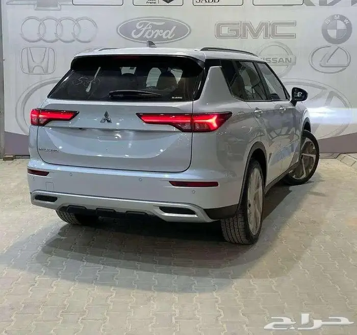 ميتسوبيشي - اوت لاندر - 2025 3