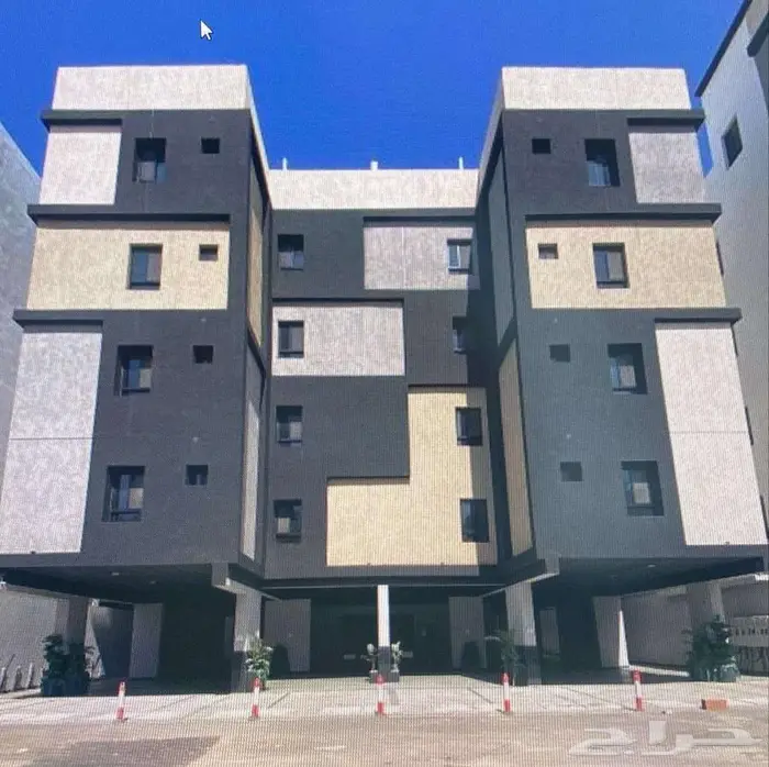 شقق فاخرة وجديدة للايجار بحي الصفا 0