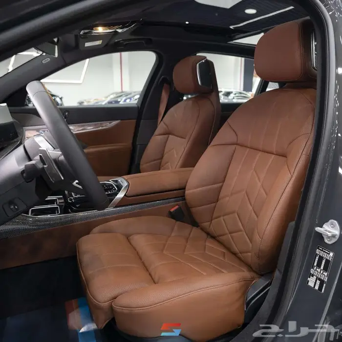 بي ام دبليو 735i موديل 2026 10