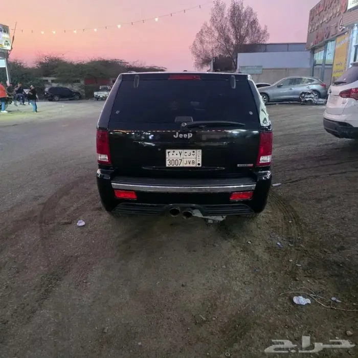 جيب جراند شيروكي (SRT) - 6.1L هيمي -  2007  - نظيف 6